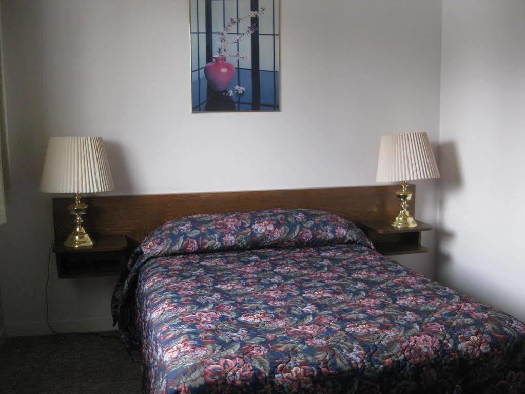 Departure Bay Motel Nanaïmo Extérieur photo